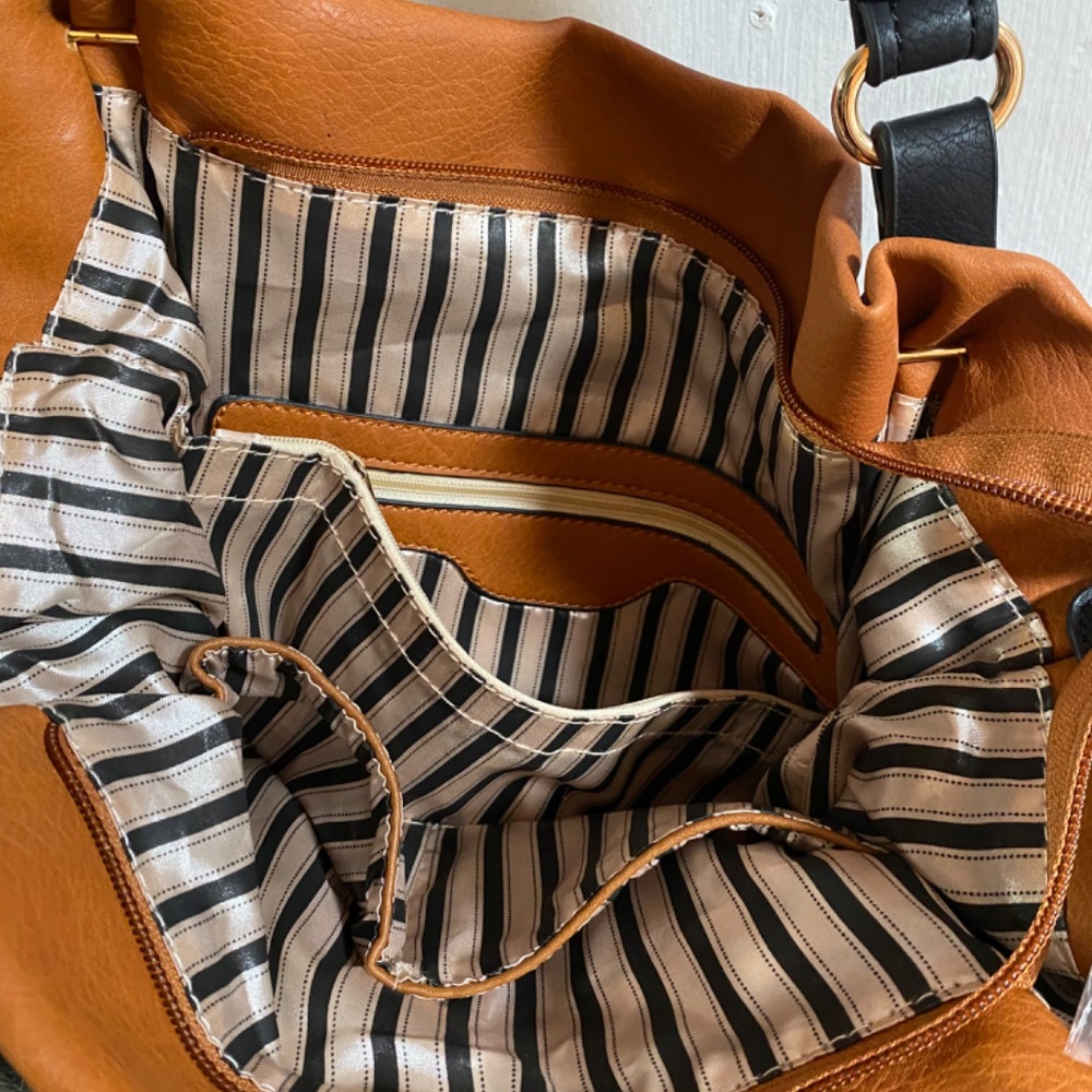 Authentic Leather SWG Handbag - Picture 4 of 9
